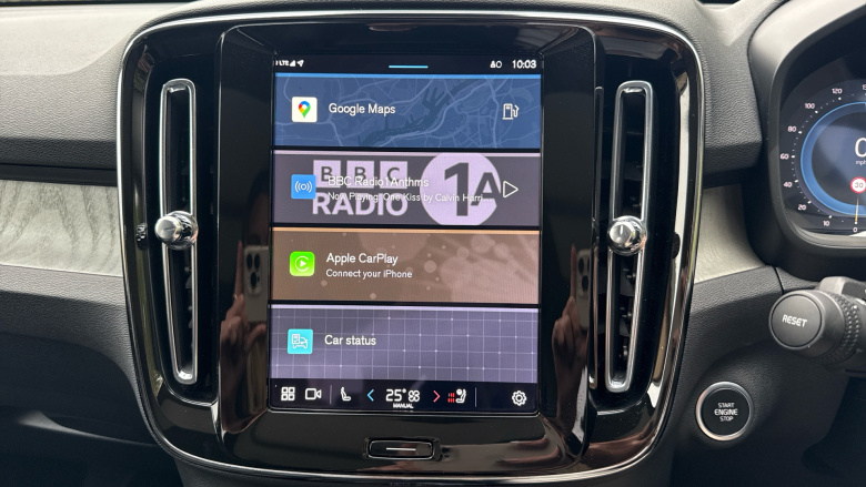 Volvo XC40 2.0 B3P Ultra Dark 5dr Auto Petrol Estate